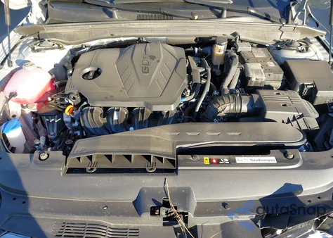 2025 Kia K5 Gt-Line z USA, uszkodzony, nr VIN KNAG64J75S5347861